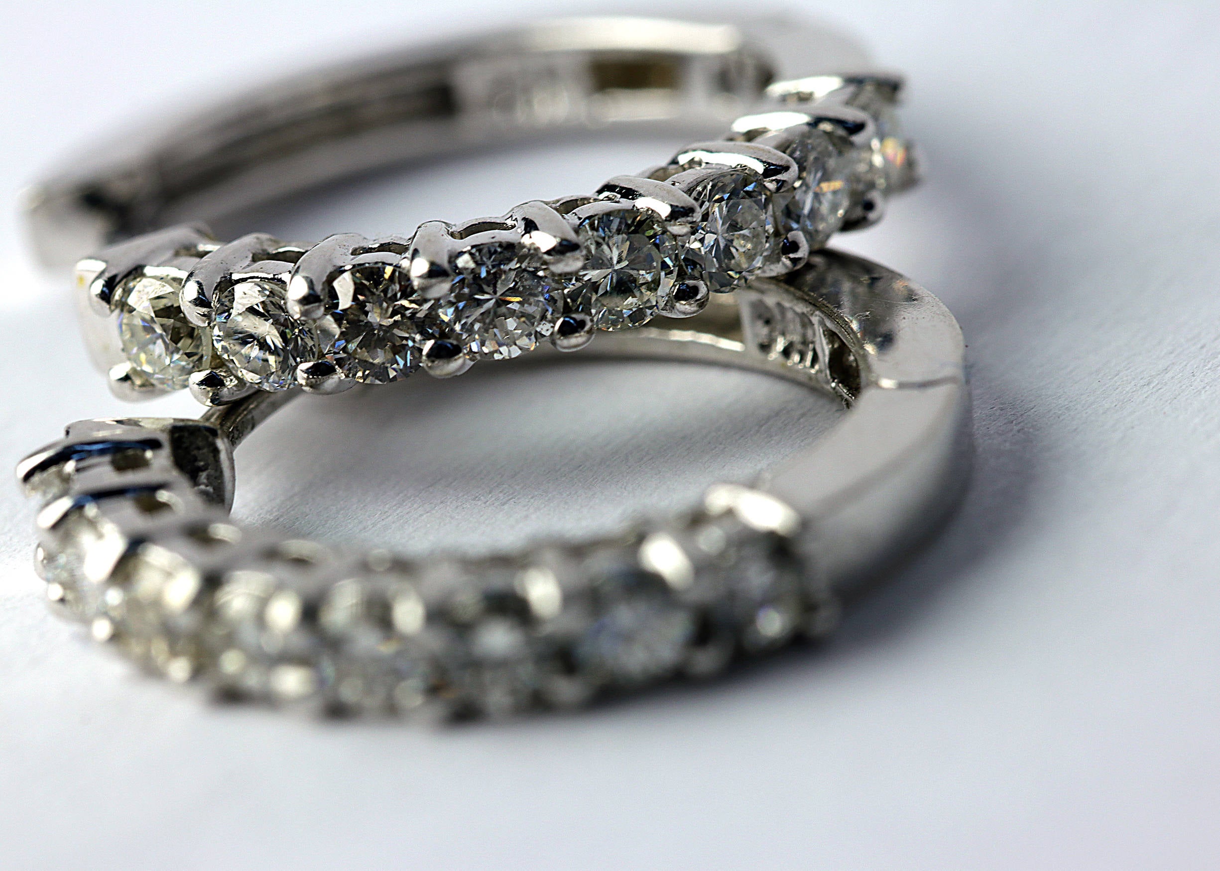 14K White gold Hoop Earring, 0.75ct diamonds