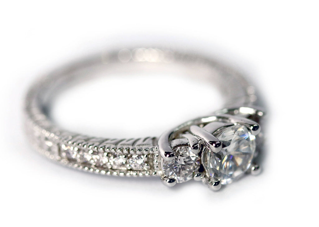 14K White gold engraved Engagement Ring, 0.91ct tw diamonds, White diamond center, light pink sides