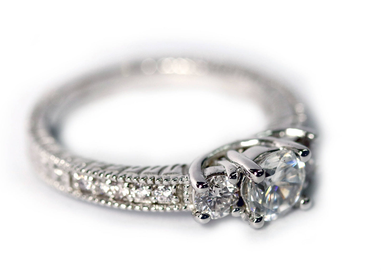 14K White gold engraved Engagement Ring, 0.91ct tw diamonds, White diamond center, light pink sides