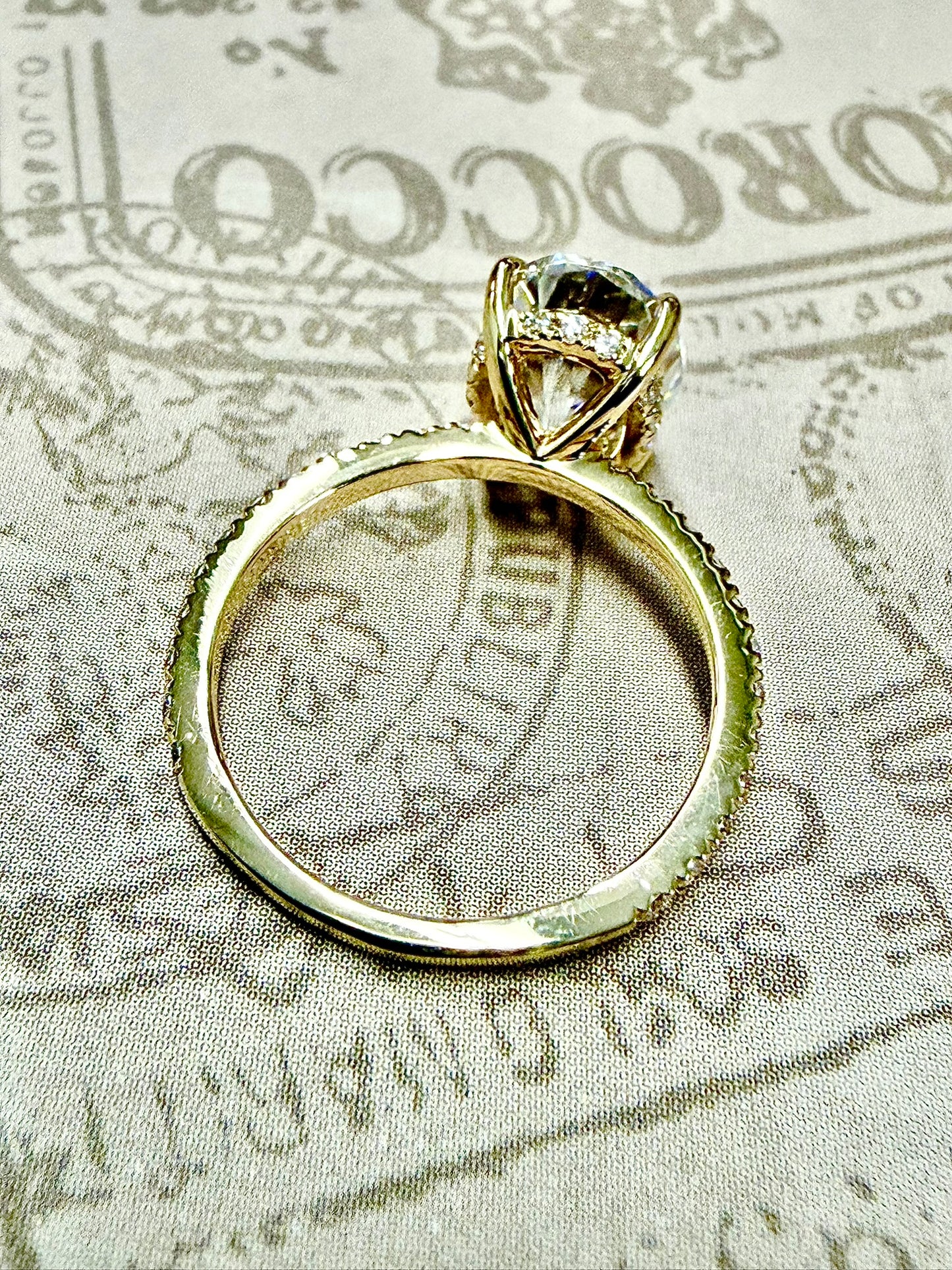 Yellow gold engagement ring