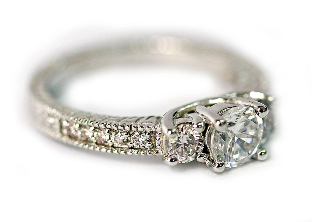 14K White gold engraved Engagement Ring, 0.91ct tw diamonds, White diamond center, light pink sides