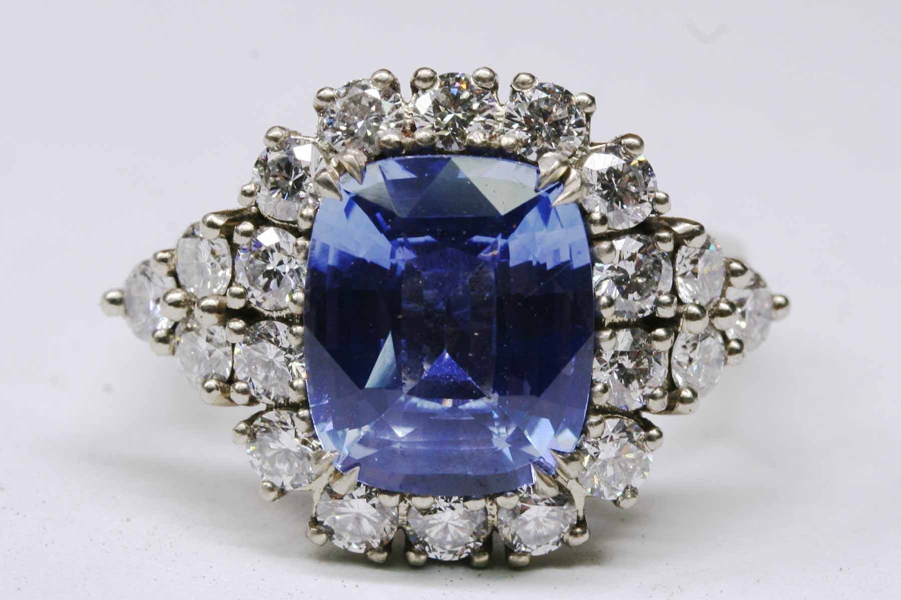 Tanzanite and diamond ring