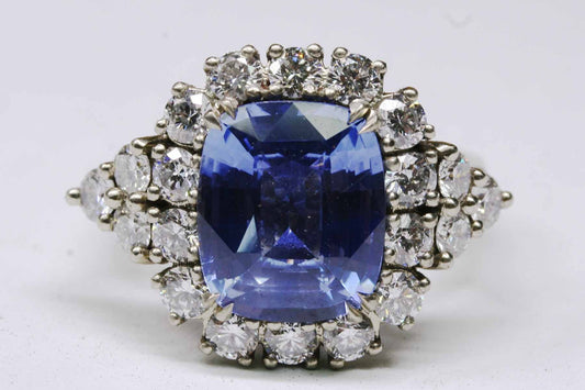 Tanzanite and diamond ring